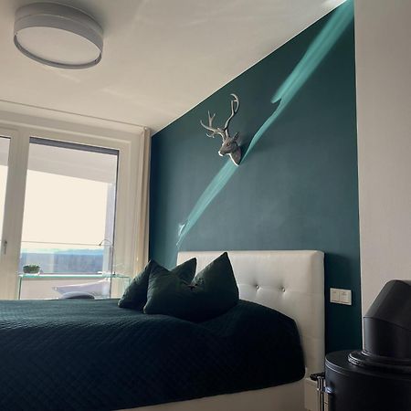Alpen-Panorama Suite - Einzigartige Privatsuite Hoch Ueber Muenchen, 12Tes Og, Alpenblick, Loggia, Whirlpool, 15 Minuten Zum Zentrum, Ruhe Und Erholung In Der Stadt Muenchen Fuer Privat Und Geschaeftlich Reisende Exteriér fotografie