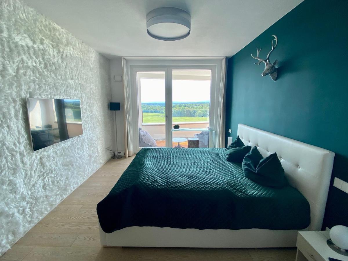 Alpen-Panorama Suite - Einzigartige Privatsuite Hoch Ueber Muenchen, 12Tes Og, Alpenblick, Loggia, Whirlpool, 15 Minuten Zum Zentrum, Ruhe Und Erholung In Der Stadt Muenchen Fuer Privat Und Geschaeftlich Reisende Exteriér fotografie