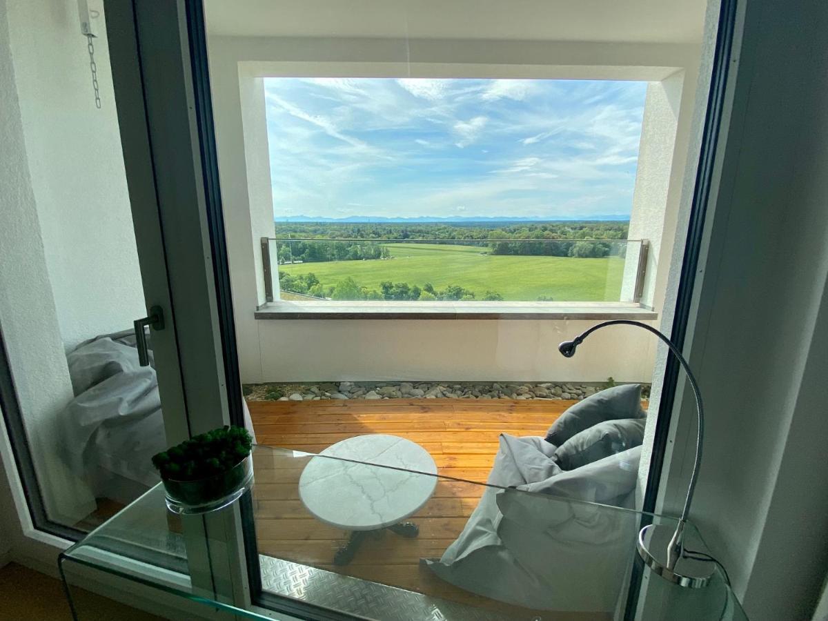 Alpen-Panorama Suite - Einzigartige Privatsuite Hoch Ueber Muenchen, 12Tes Og, Alpenblick, Loggia, Whirlpool, 15 Minuten Zum Zentrum, Ruhe Und Erholung In Der Stadt Muenchen Fuer Privat Und Geschaeftlich Reisende Exteriér fotografie